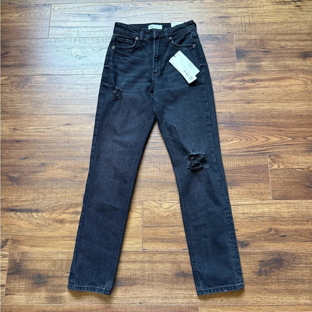 Zara Women’s High Rise Ankle Length Slim Distressed Black Jeans Size 2 NWT